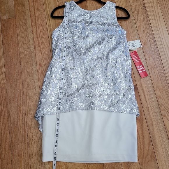 Beautiful Dress New! - Picture 10 of 11